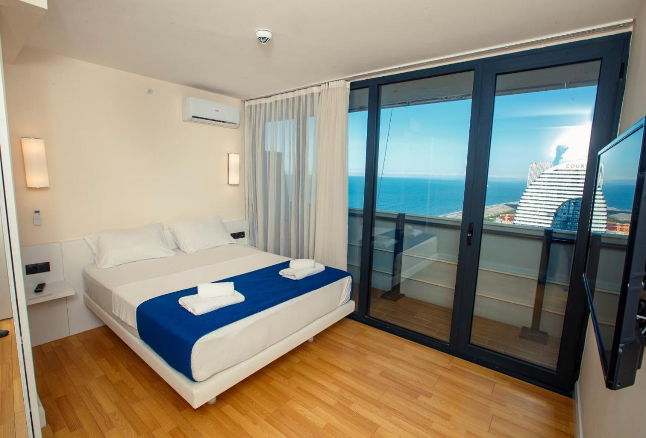 Panorama Orbi City Center Suite Sea View 巴统 外观 照片