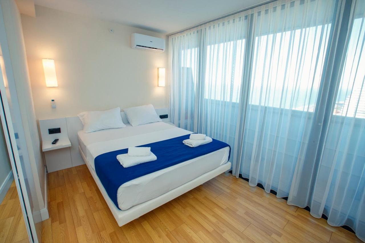 Panorama Orbi City Center Suite Sea View 巴统 外观 照片
