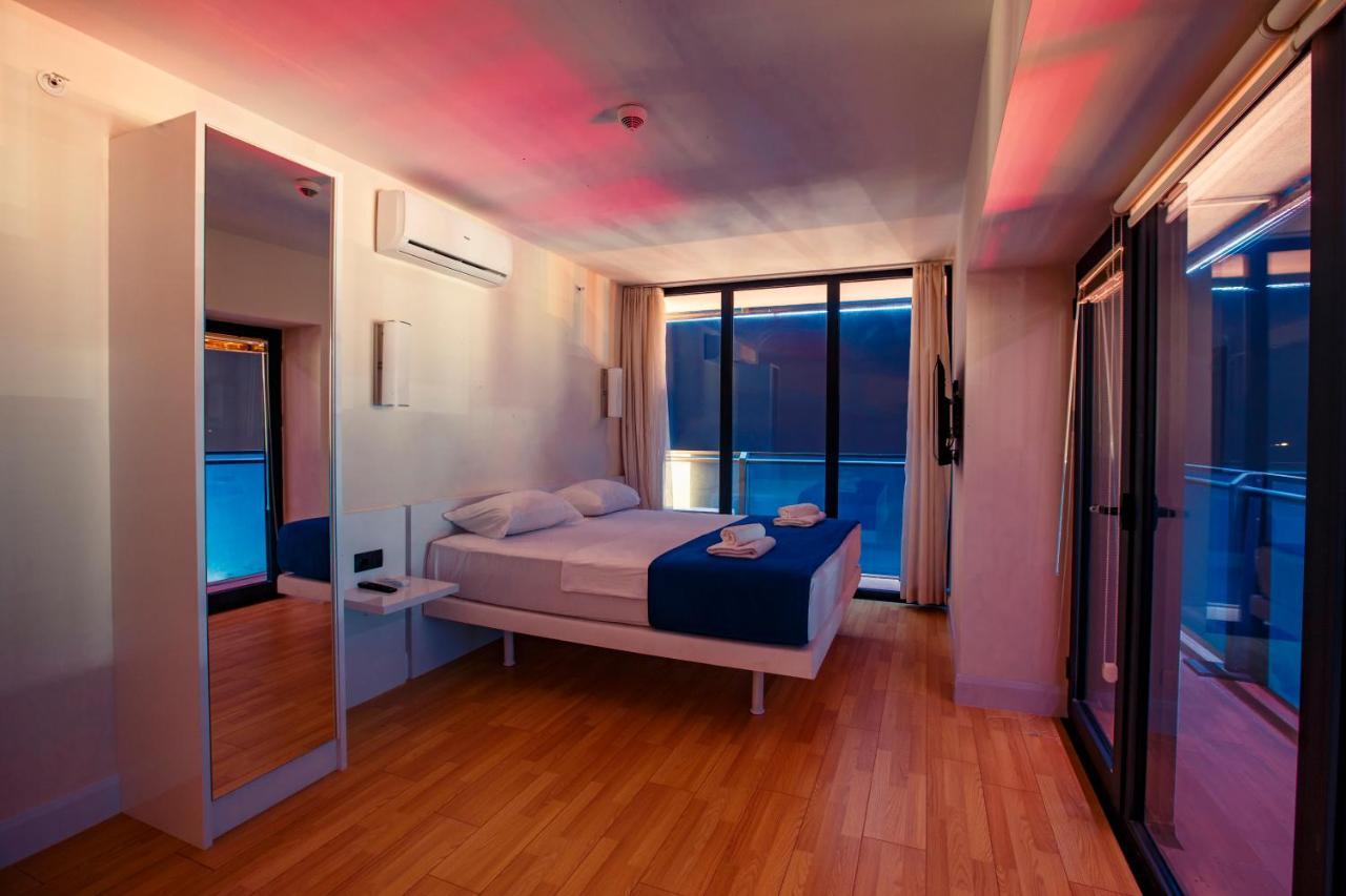 Panorama Orbi City Center Suite Sea View 巴统 外观 照片