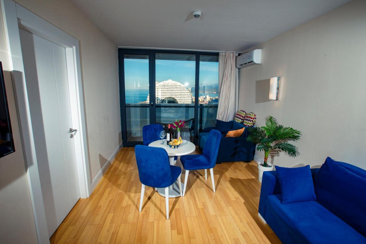 Panorama Orbi City Center Suite Sea View 巴统 外观 照片
