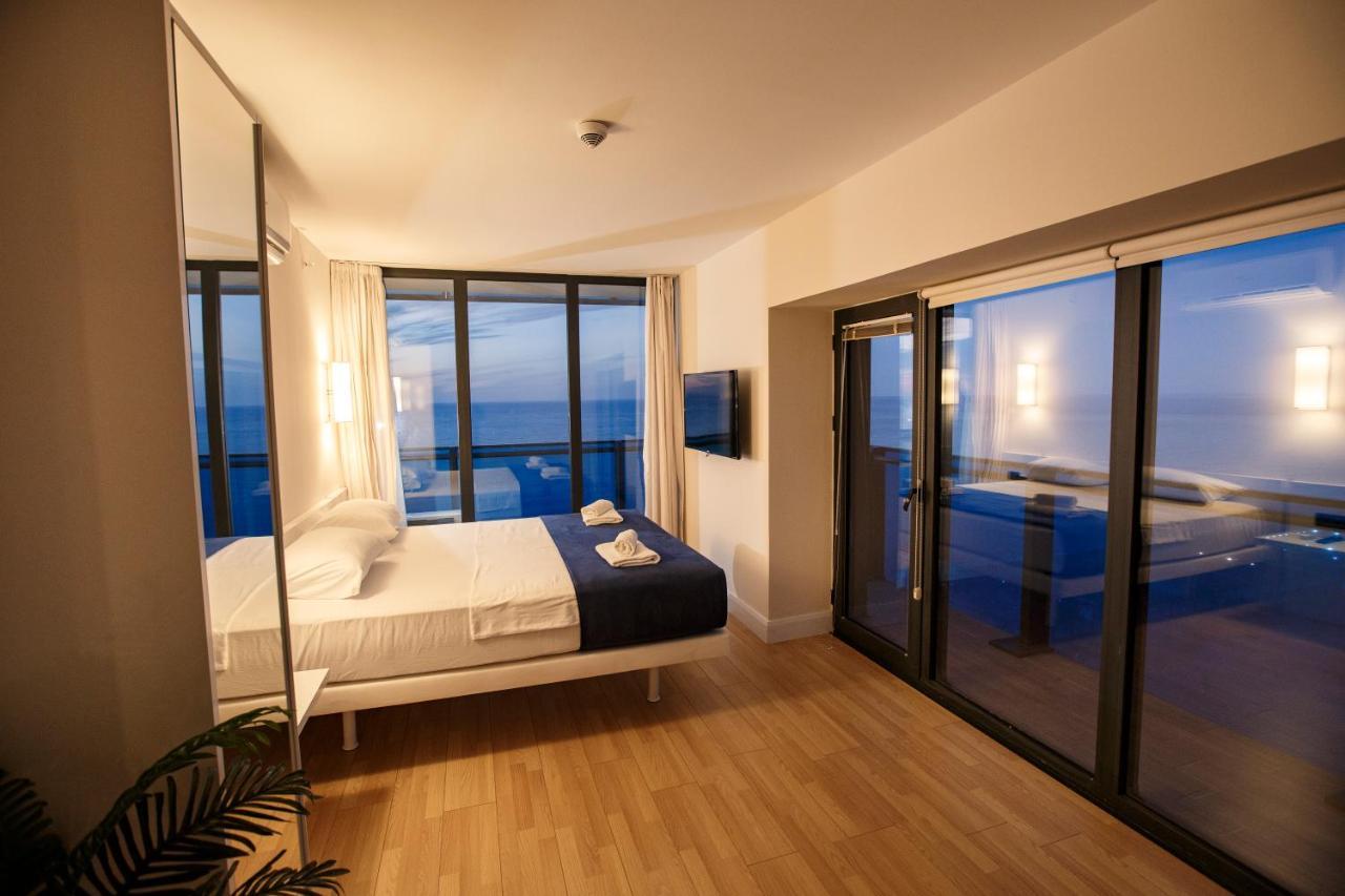 Panorama Orbi City Center Suite Sea View 巴统 外观 照片