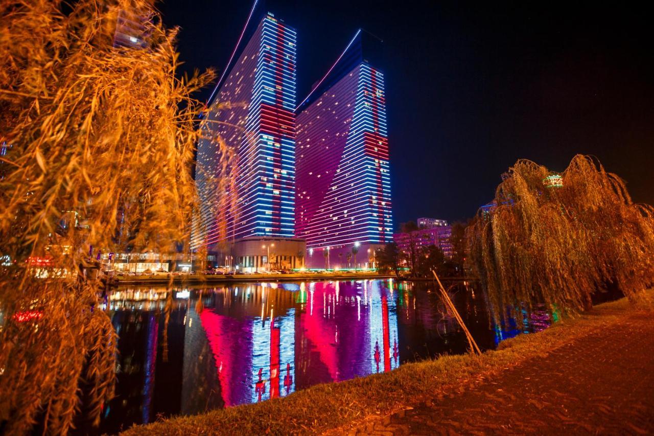 Panorama Orbi City Center Suite Sea View 巴统 外观 照片