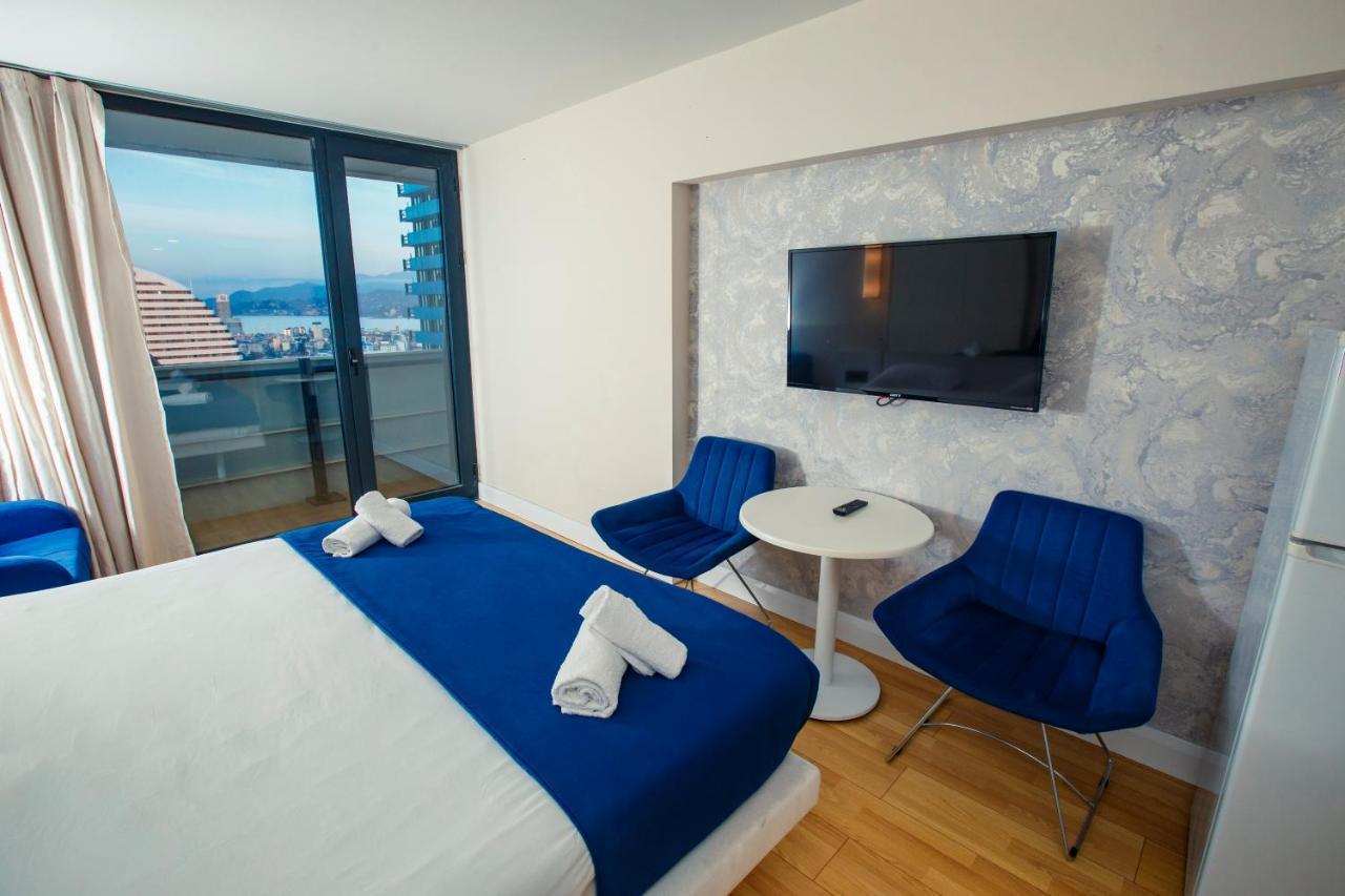 Panorama Orbi City Center Suite Sea View 巴统 外观 照片