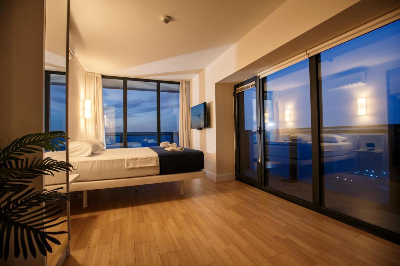 Panorama Orbi City Center Suite Sea View 巴统 外观 照片