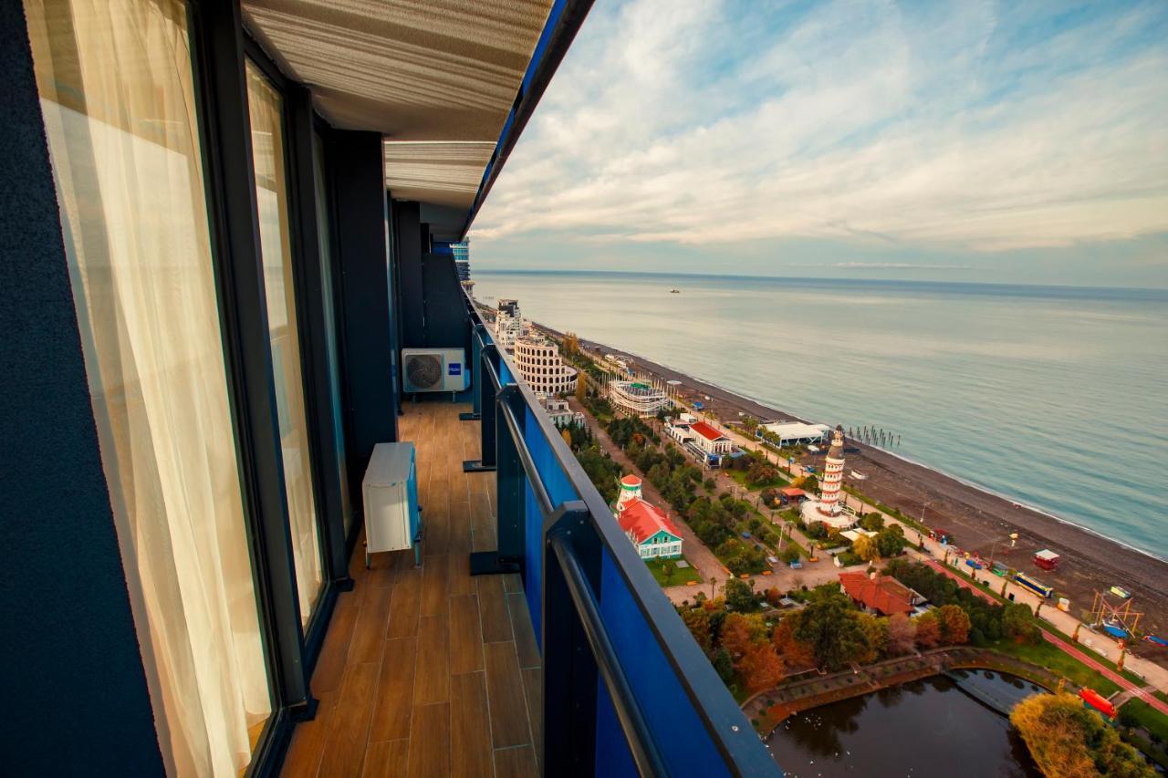 Panorama Orbi City Center Suite Sea View 巴统 外观 照片
