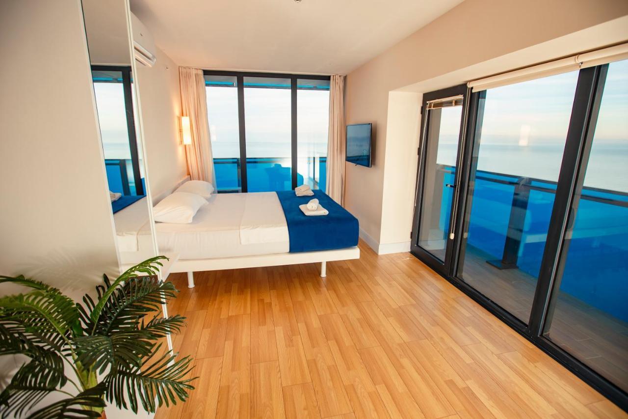 Panorama Orbi City Center Suite Sea View 巴统 外观 照片