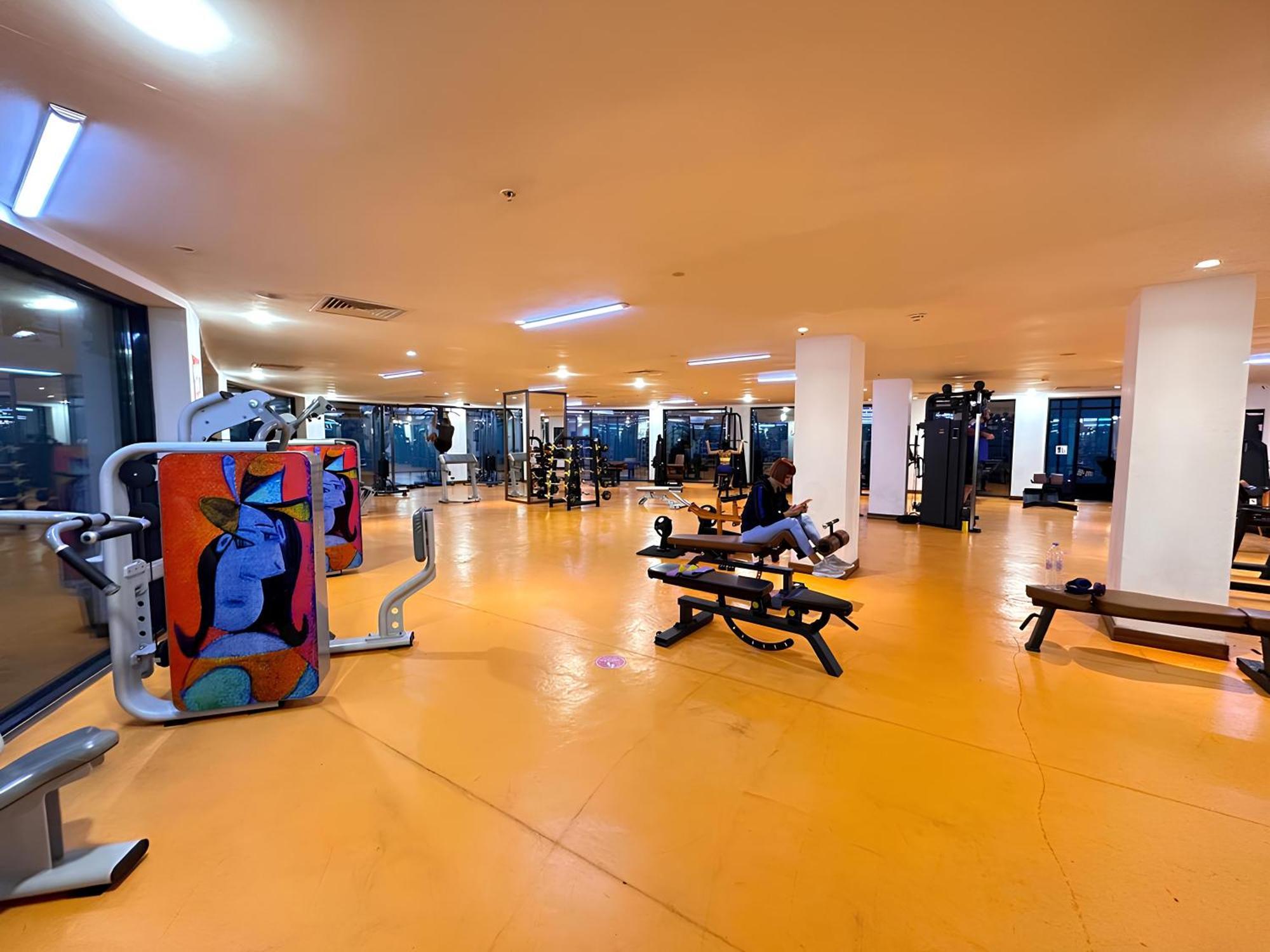 Panorama Orbi City Center Suite Sea View 巴统 外观 照片